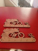 Schlüsselbrett Holz Velo Motiv 2 Stück neuwertig.