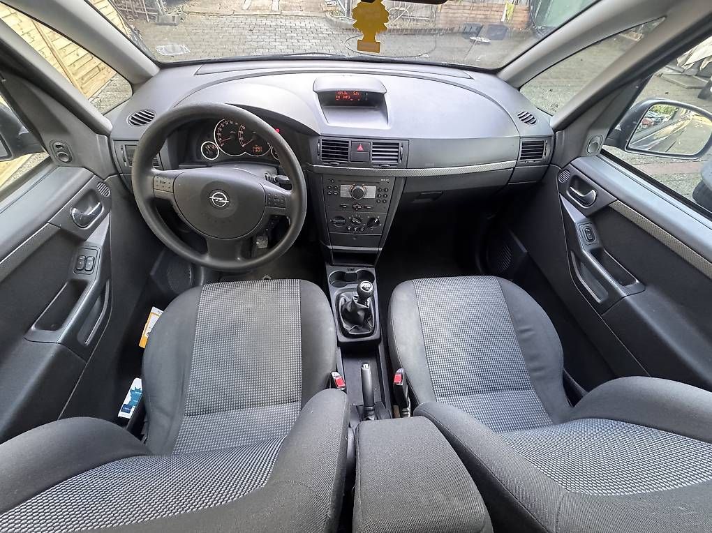 Opel Autos: Opel Meriva A18, boîte manuelle, essence – Gebraucht aus Veyrier von Chessmann_Douane1255 7