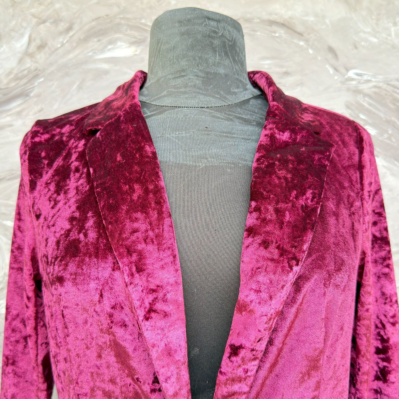 Jacken: Blazer en velours bordeaux – Gebraucht aus Thônex von BrYu 2