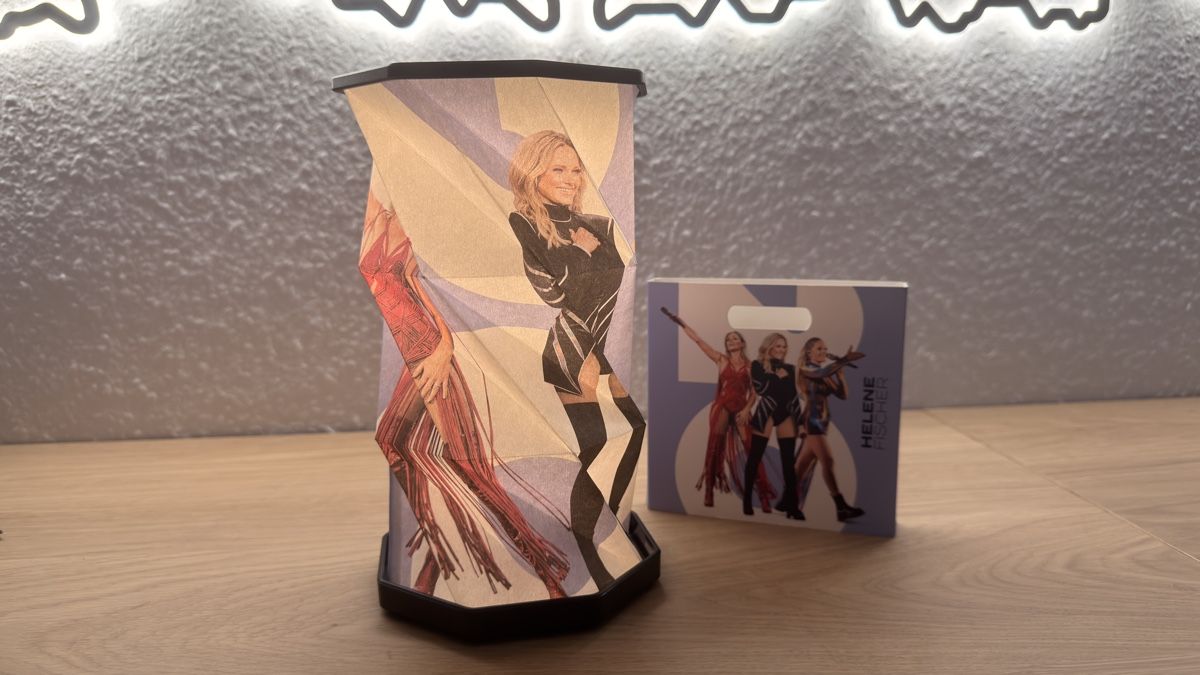 Tutte le decorazioni: Helene Fischer VIP Set – Nuovo (secondo la descrizione) da Bern venduto da Berner_Musik 1
