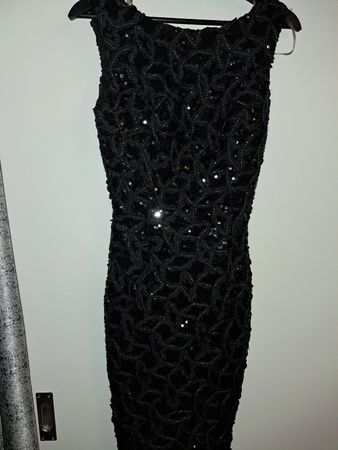 Wunderschönes, paillettenbesetztes, schwarzes Partykleid!