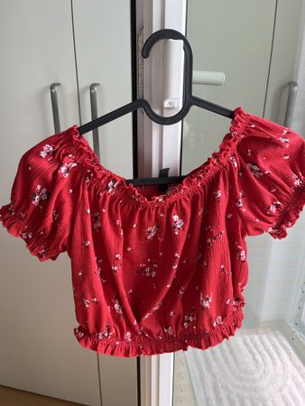 Rotes H&M Sommer Crop Top Gr. S, Blumenmuster