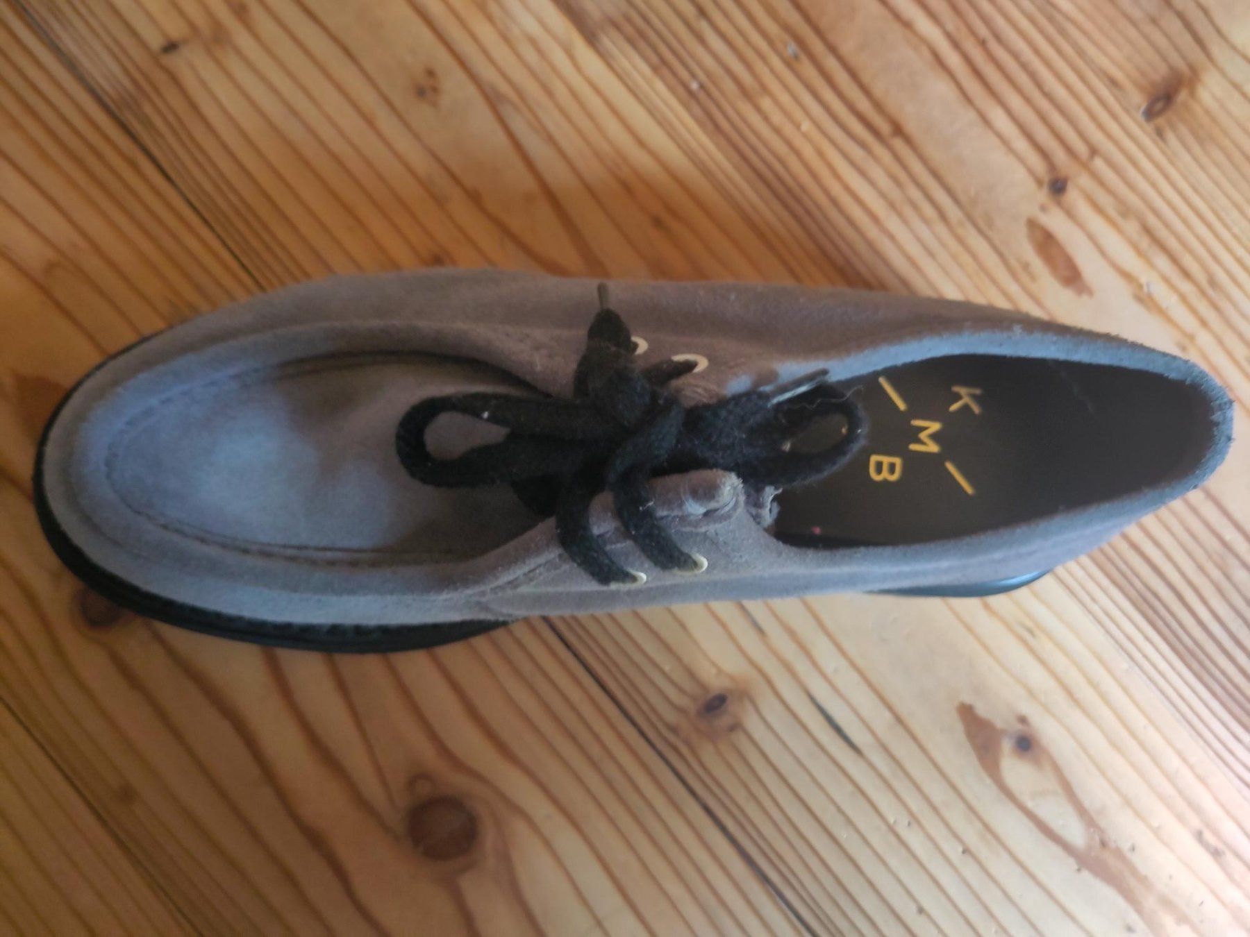 Scarpe da donna: Wildlederschuhe KMB, grau, Grösse 40 mit dicker Profilsohle – Usato da Dielsdorf venduto da Remane 3
