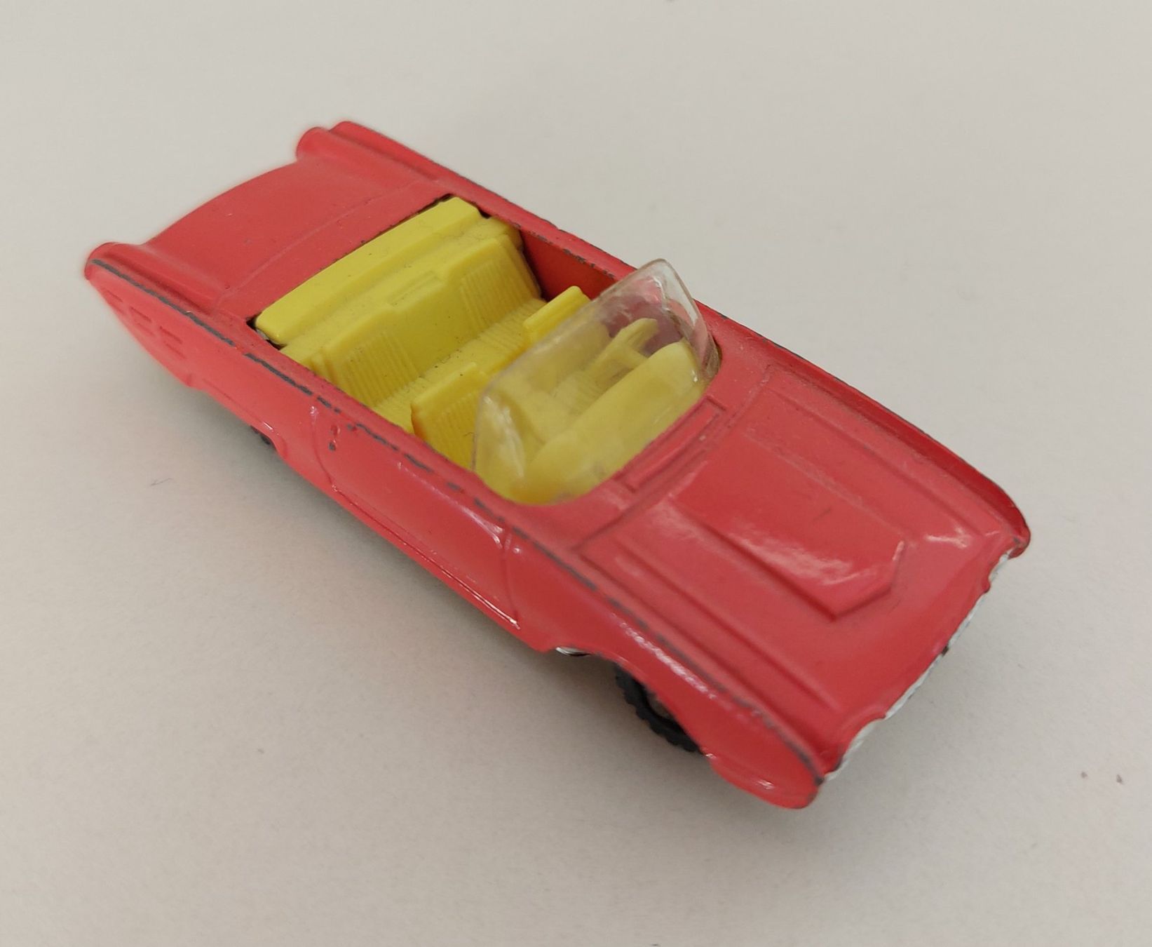 Corgi Toys Modellini d'auto: Husky Ford Thunderbird 1:66 – Usato da Schenkon venduto da Blech