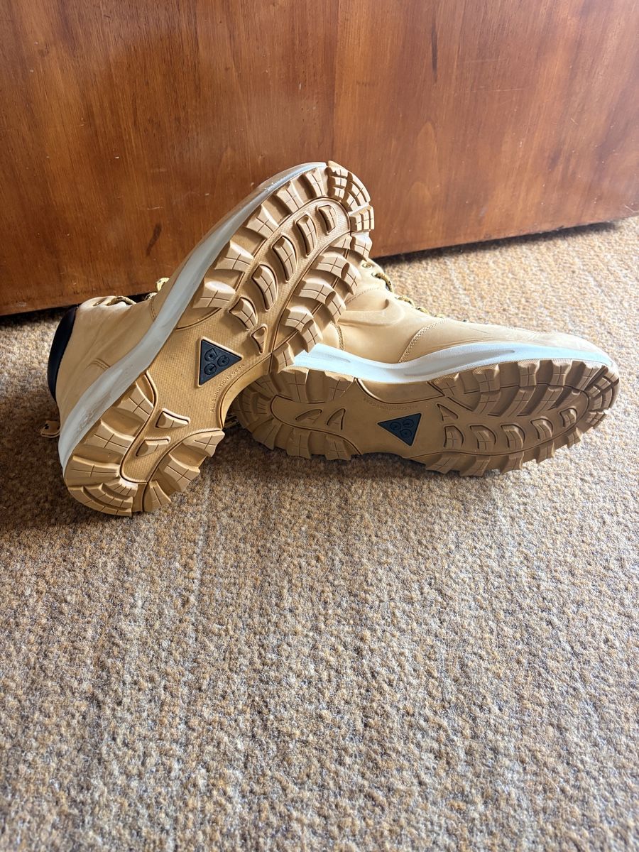 Nike Scarpe da uomo: Nike Manoa Leather «Haystack» – Usato da Kilchberg ZH venduto da Dinamoh 4