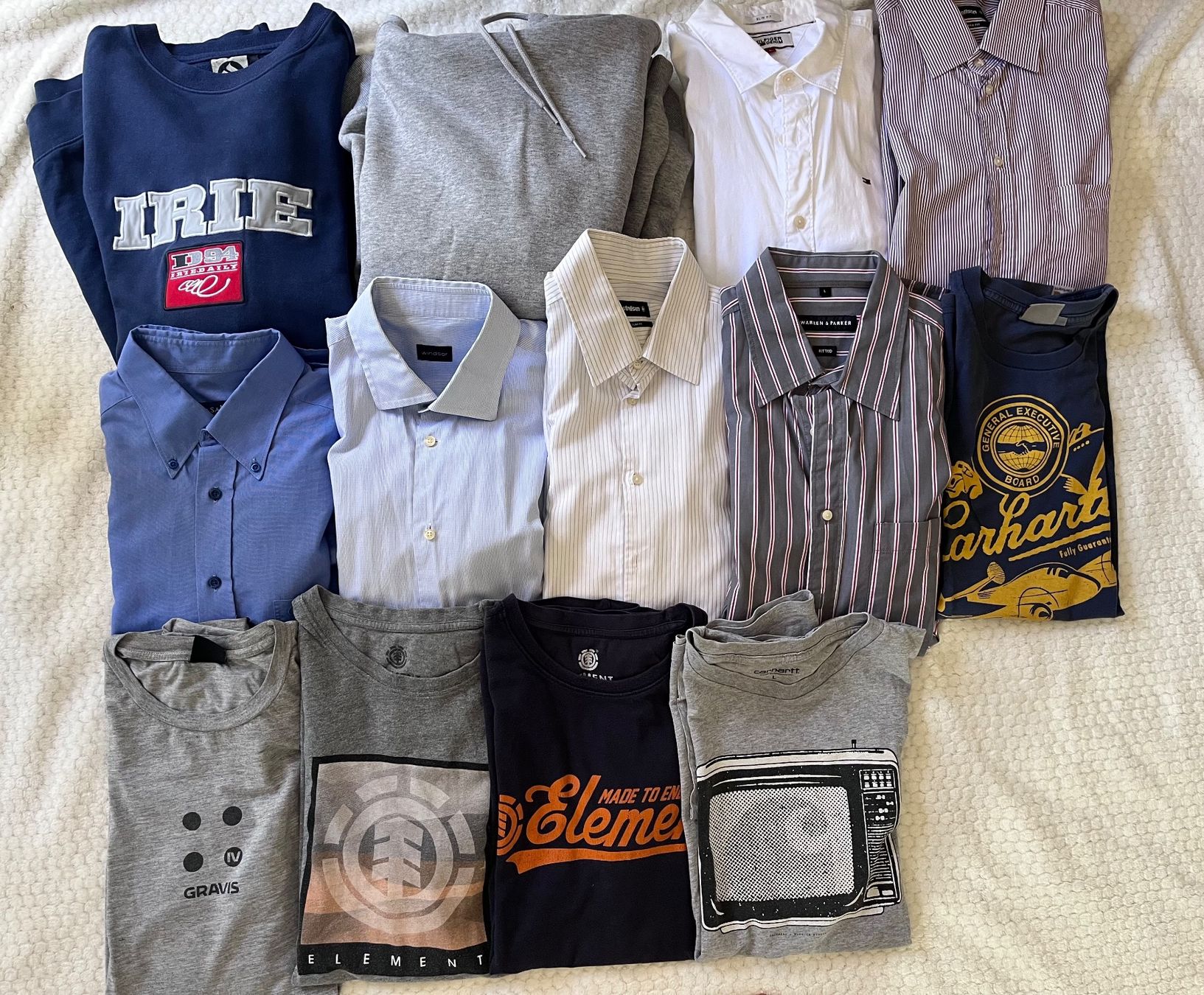 Lots de vêtements: Diverse Herren-T-Shirts, Hemden, Pullis – D'occasion à Ostermundigen par rfa_9p55