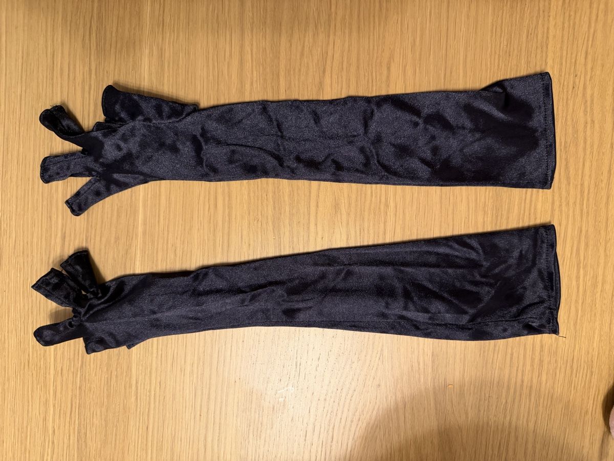 Costumes: Skeleton Costume with Gloves Size M – D'occasion à Zürich par all_hd8j 2