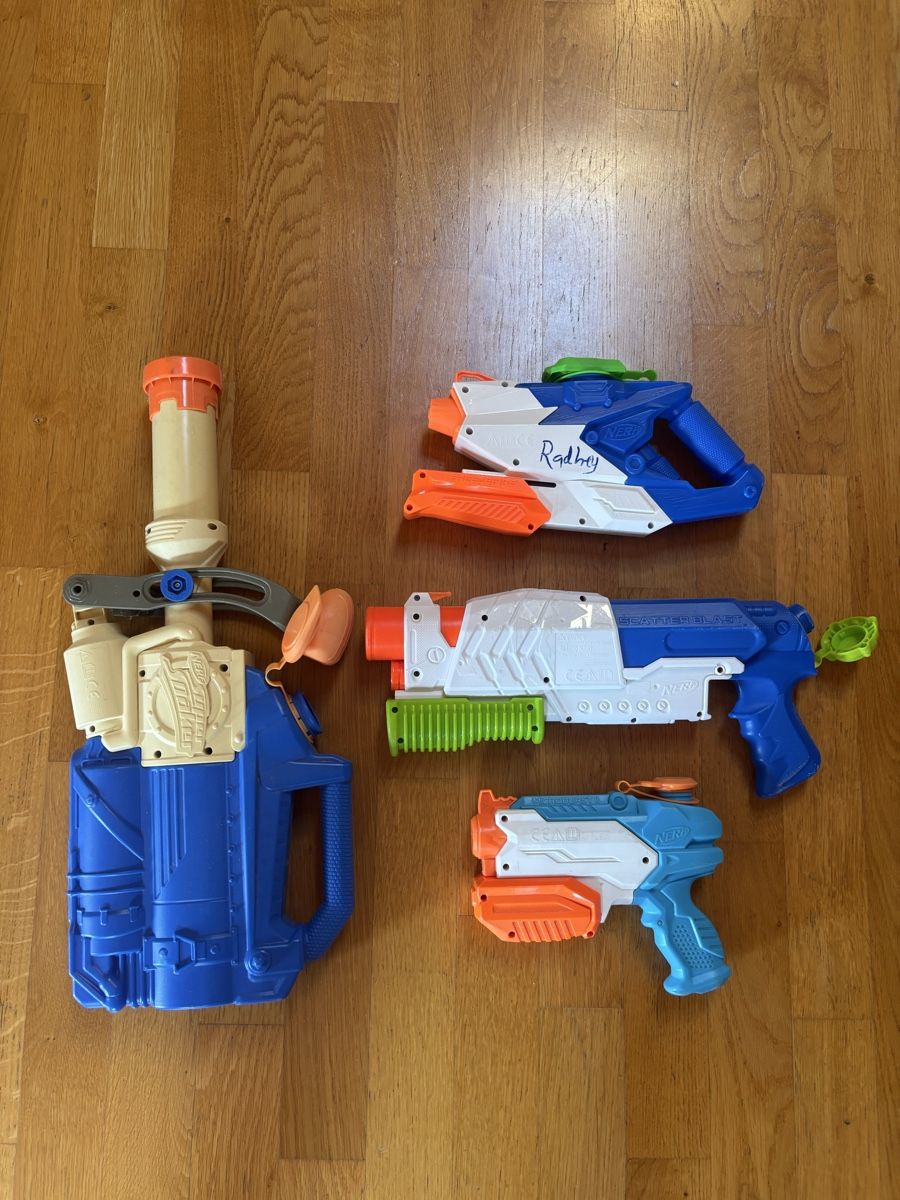 Nerf Spielzeuge: Nerf Water Guns lot condition used 4 items – Gebraucht aus Zürich von rad_scf2
