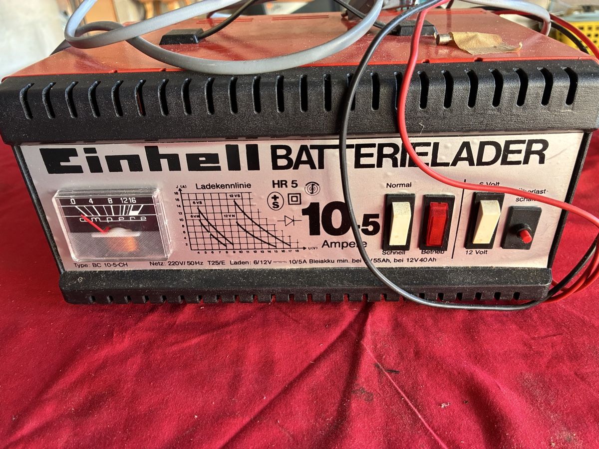 Einhell Caricabatterie: Chargeur de batterie Einhell HR 5, 10.5 Ampères, Testé! – Usato da Les Bayards venduto da Mutz51 1
