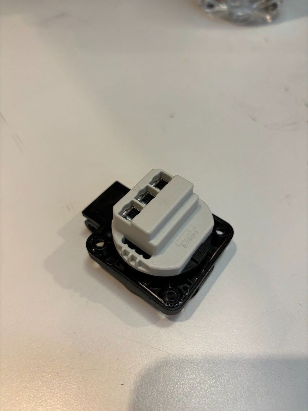Spine: 10ner Set Schuko Einbausteckdose von PCE 1/2 – Nuovo (secondo la descrizione) da Effretikon venduto da lichtundmusik_GmbH 1