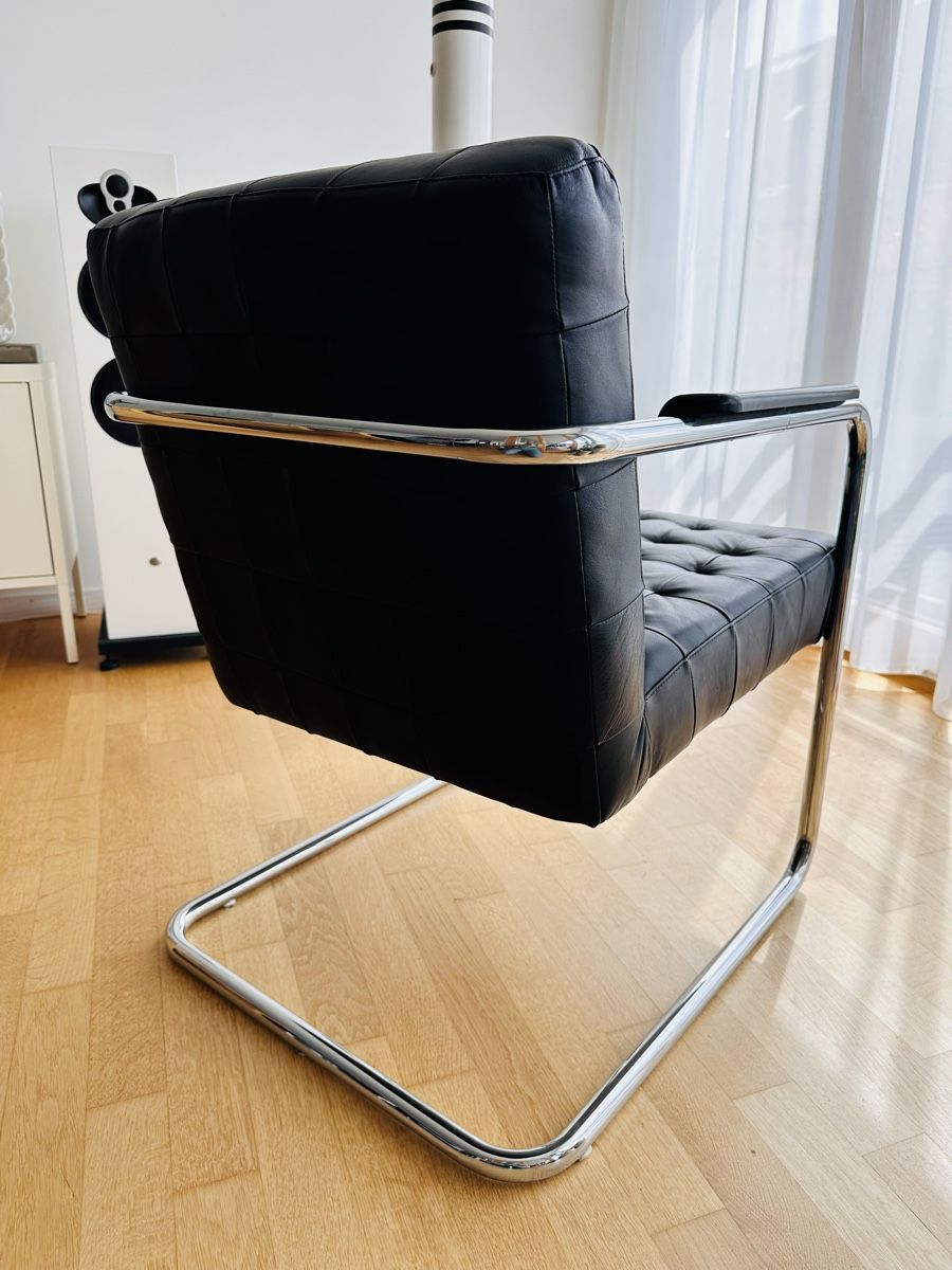 Poltrone: Freischwinger Ledersessel Bauhaus – Usato da Frauenfeld venduto da Jalwin 3