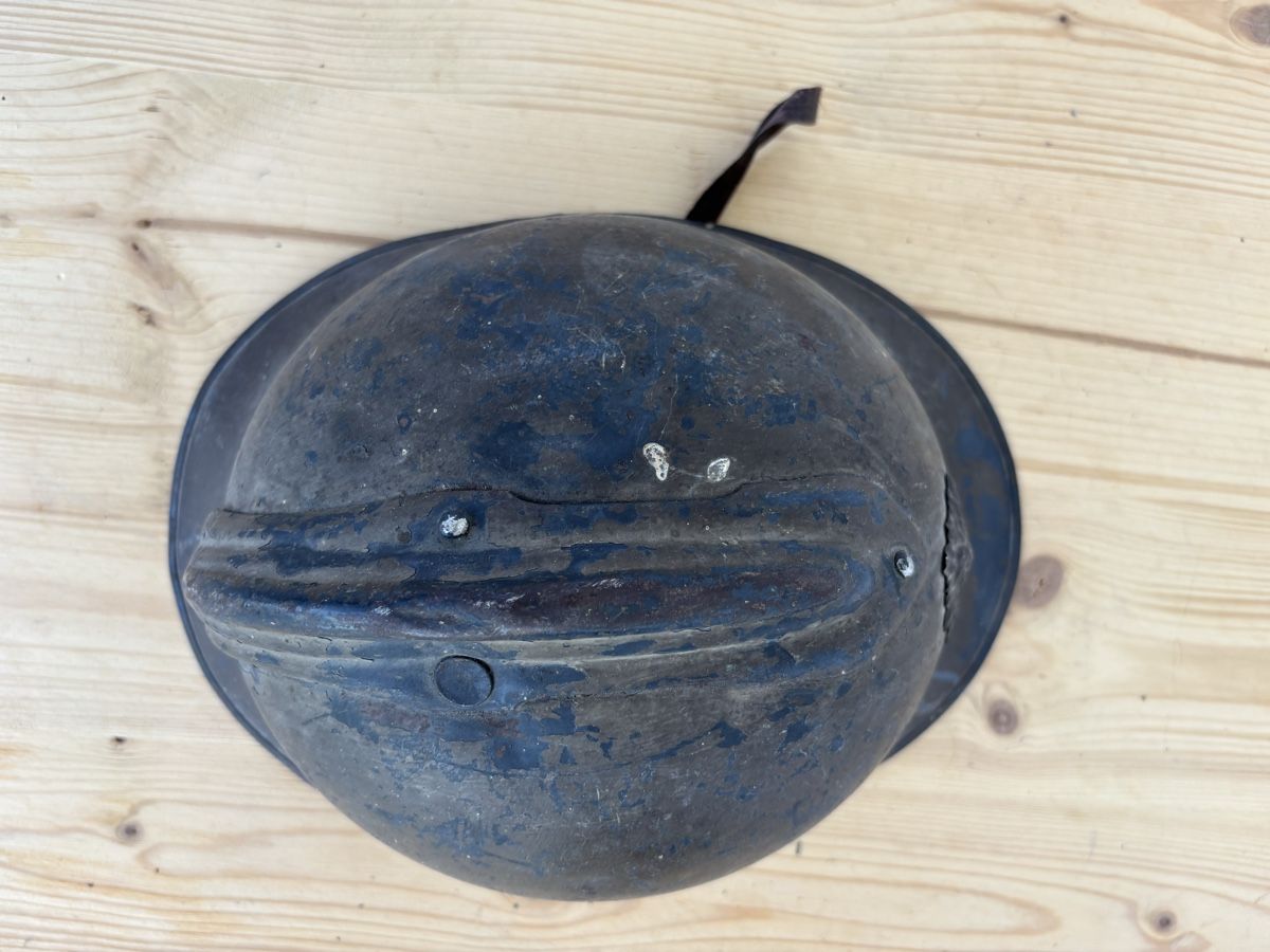 Antike Kleidung: Feuerwehrhelm Antik – Gebraucht aus Büron von Singer19 4