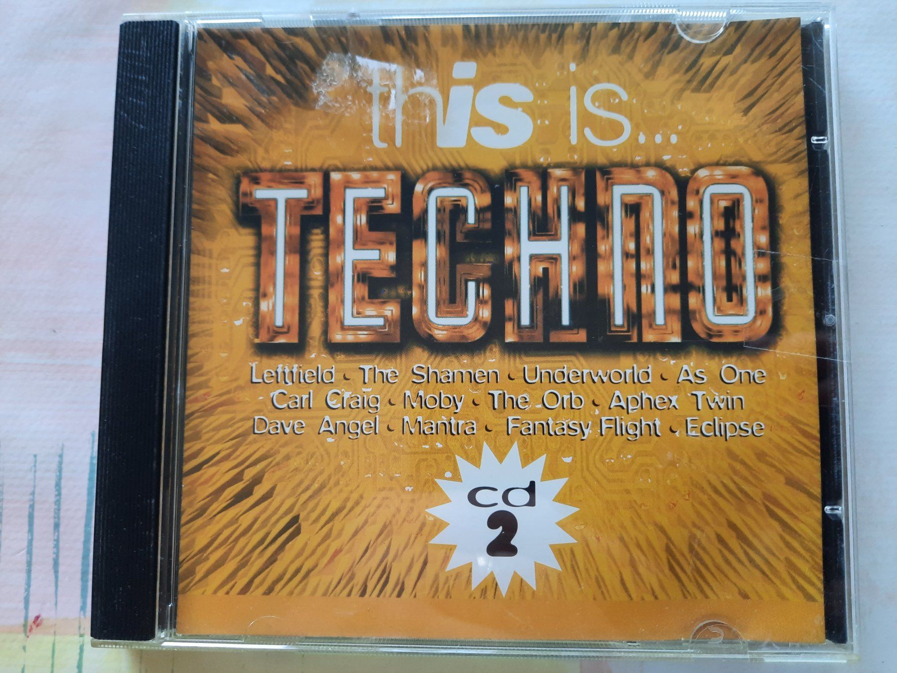 CDs: CD This is techno – D'occasion à Pully par bro_n52j