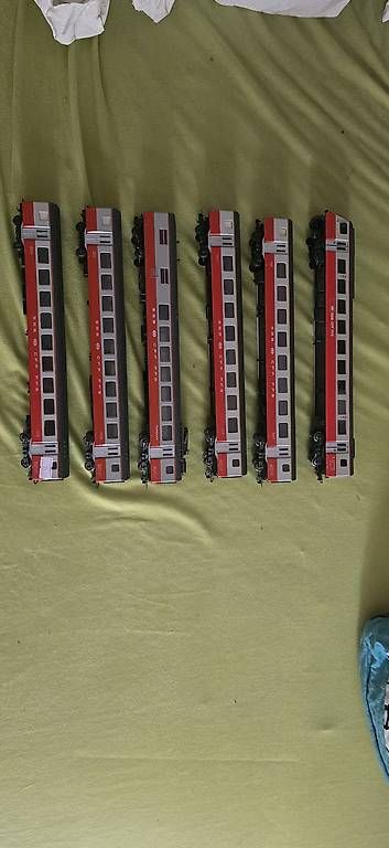 Modellini di ferrovie: Swiss Express 6 Teilig – Usato da Ebikon venduto da Mr.Busdriver 1