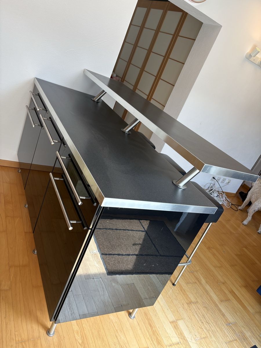 Equipement de magasin & Foires: Ikea Bar/Theke mit Hochstühlen – D'occasion à Subingen par SwissPike 2