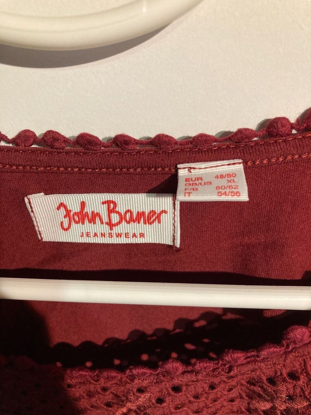 Top: 3er Set bordeaux rote Tops Gr. 48/50 – Usato da Thun venduto da Vans_98 2
