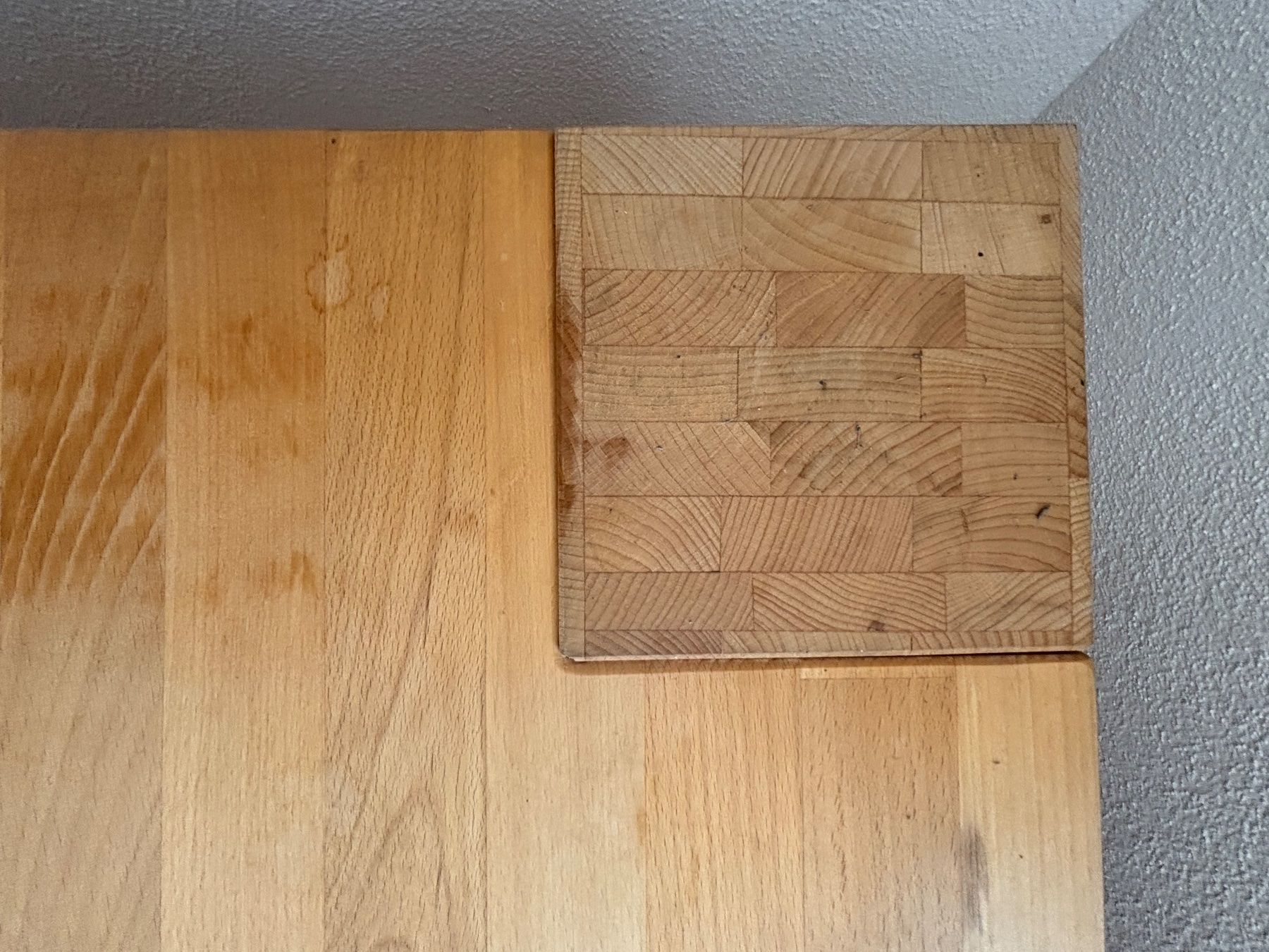 Tavoli: Massiver Holztisch – Usato da Pfäffikon SZ venduto da pchaudha 4