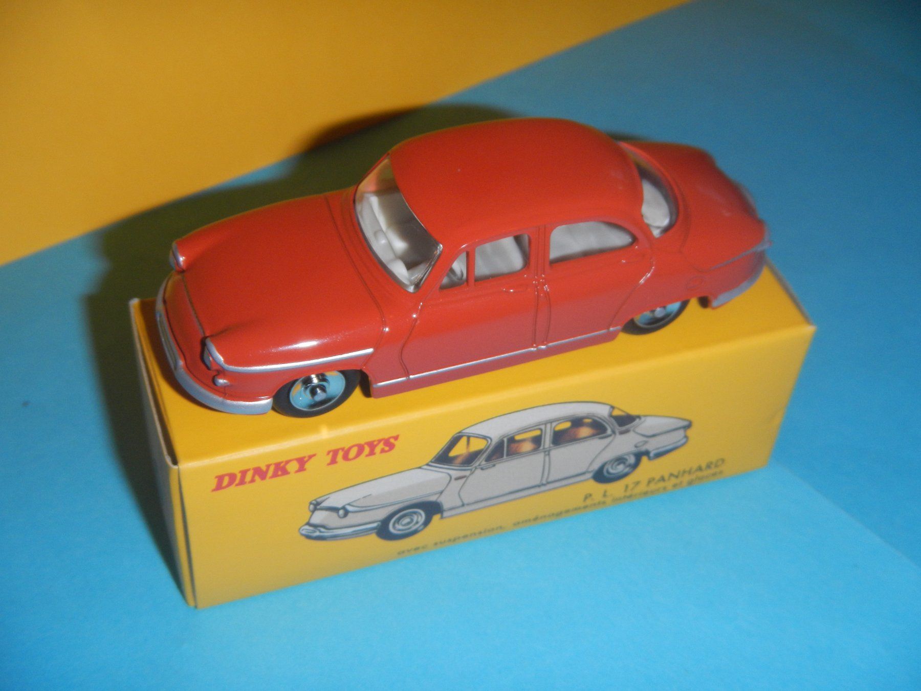 Dinky Toys Modellini d'auto: Panhard PL 17 Dinky Atlas 1:43 – Nuovo (secondo la descrizione) da Domdidier venduto da Bimbo57