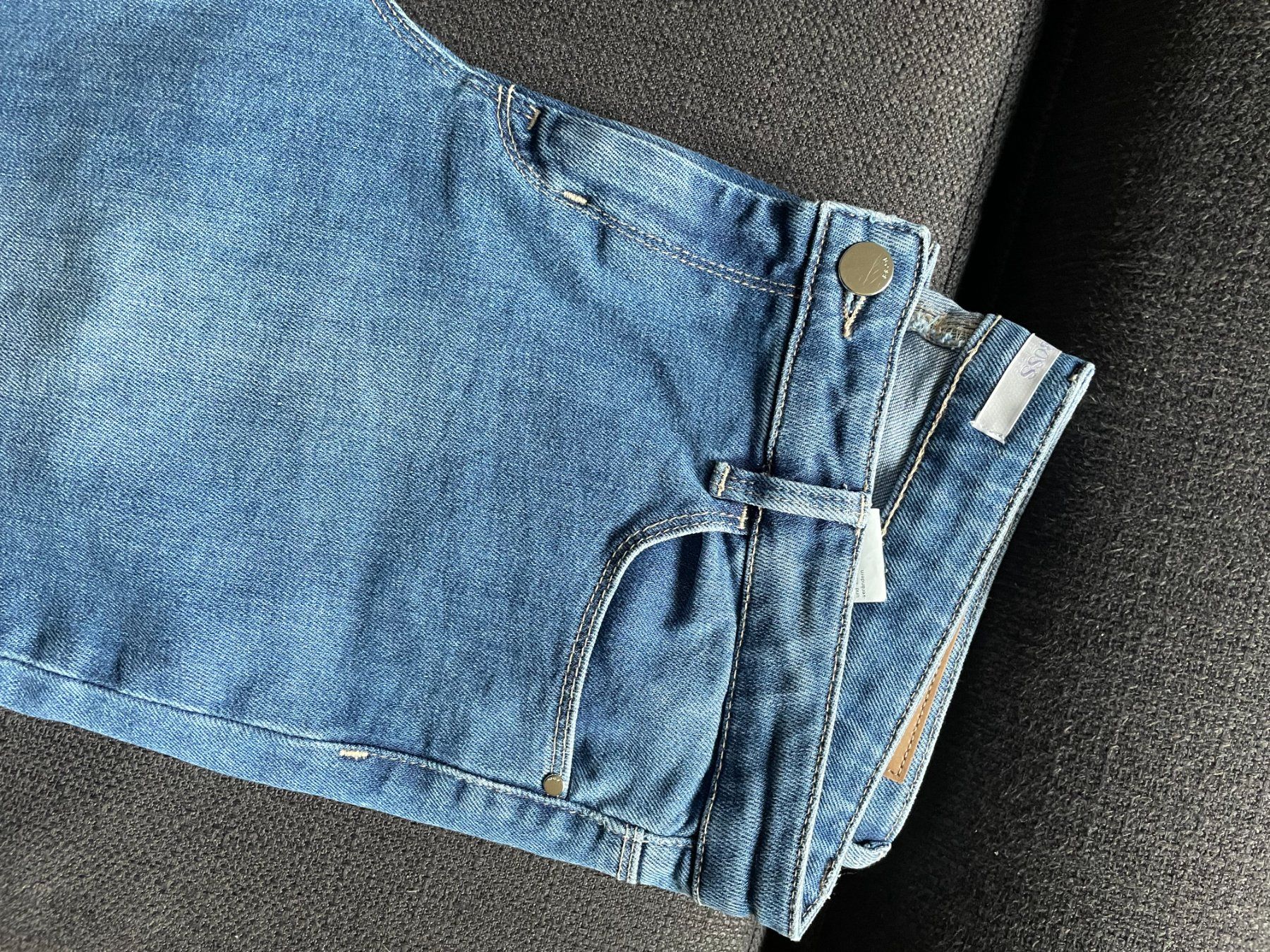 Hugo Boss Jeans: Jeans Hugo Boss – Neu und originalverpackt aus Meilen von val_tsv8 1