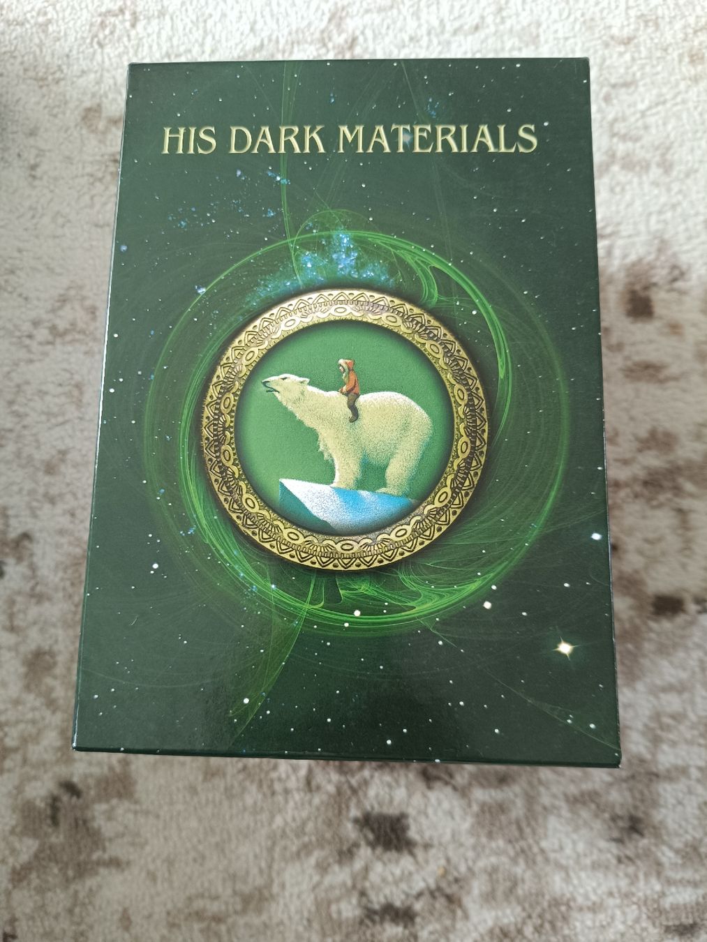 Libri: Philip Pullman Triologie "His Dark Materials" drei Bücher – Usato da Wallisellen venduto da carla2309 2