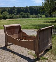Antikes Bettgestell Holz dunkel Restaurationsobjekt