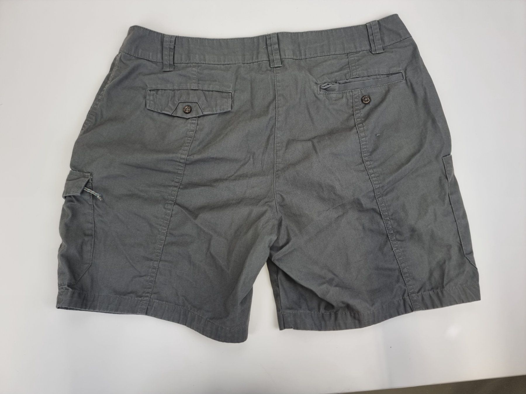 Hosen: Cargo - Shorts Gr. L – Gebraucht aus Urtenen-Schönbühl von Restwert_Schoenbuehl 1