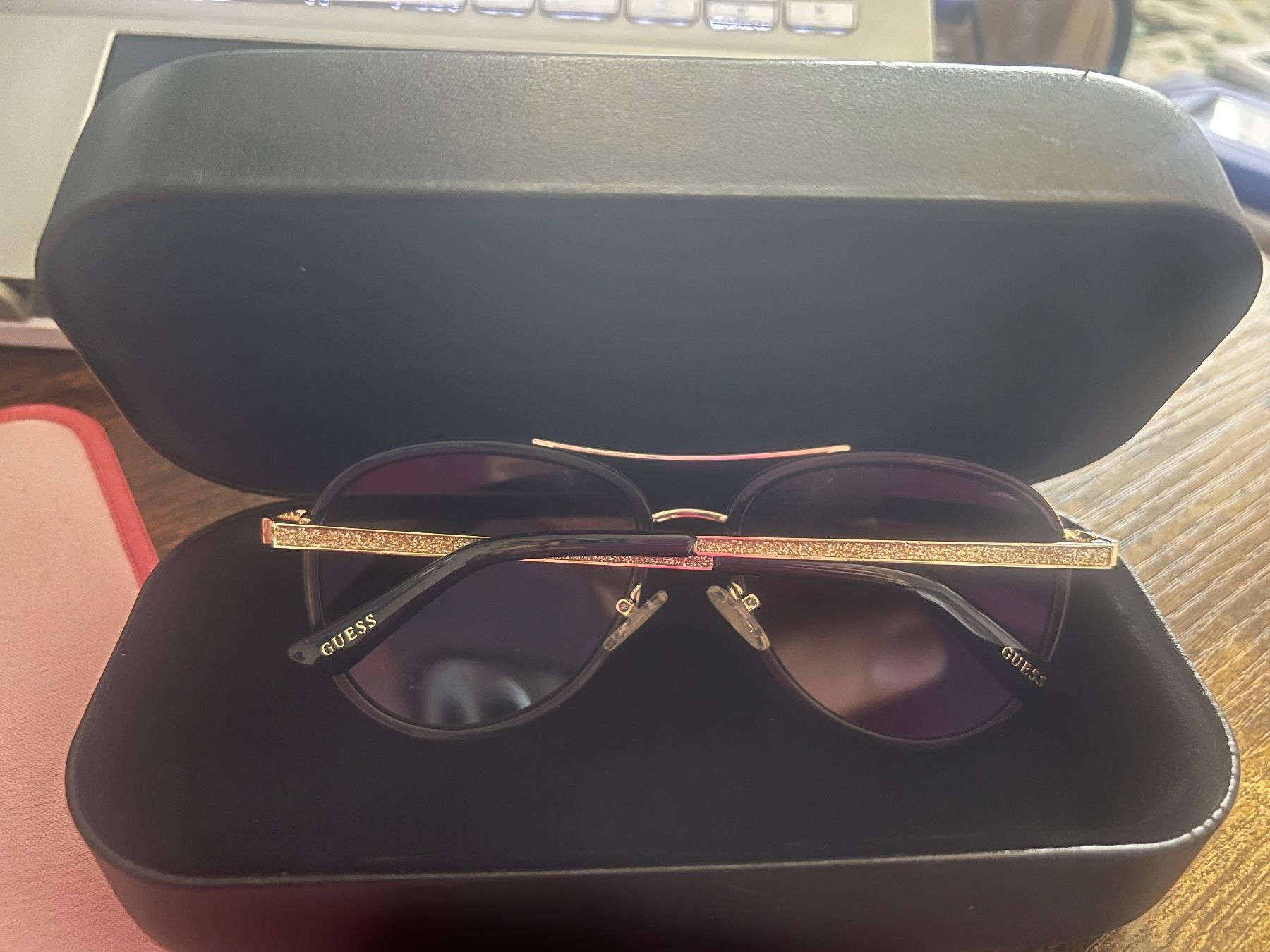 Guess Occhiali & Lenti: Sonnenbrille Guess – Nuovo (secondo la descrizione) da Schlieren venduto da mle_lws6