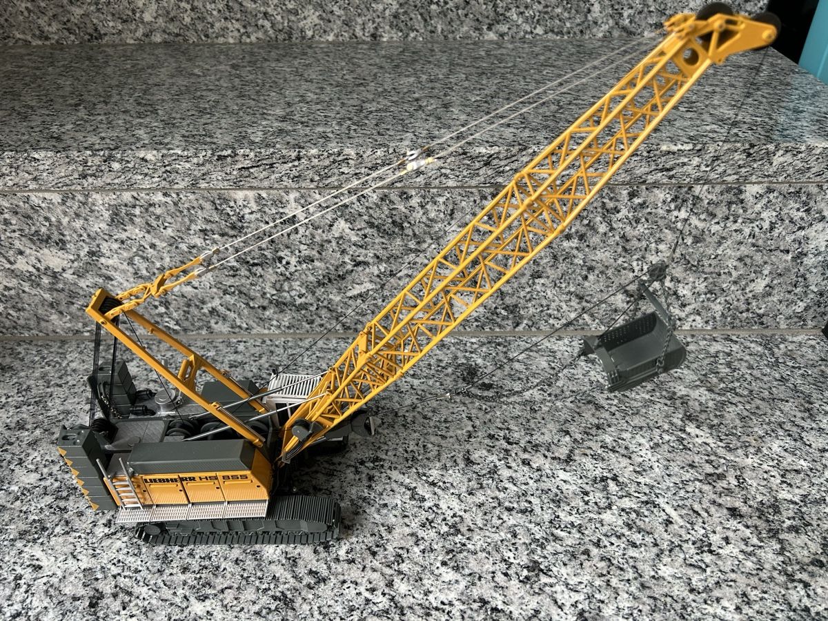 Liebherr Modellbausätze & Standmodelle: Liebherr HS 855 Marti , 1:50 – Gebraucht aus Horw von Tigercat635 4
