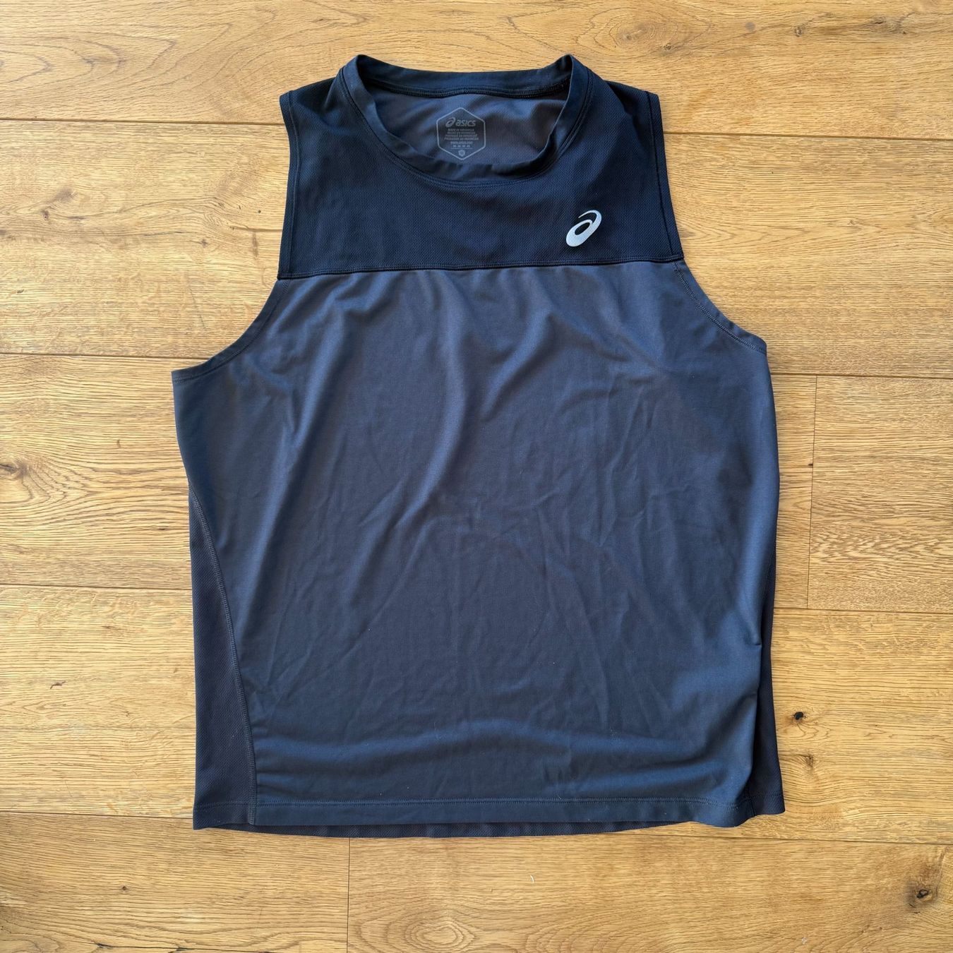 Asics T-shirt: Asics Tanktop Herren – Usato da Fehraltorf venduto da leonlohrer