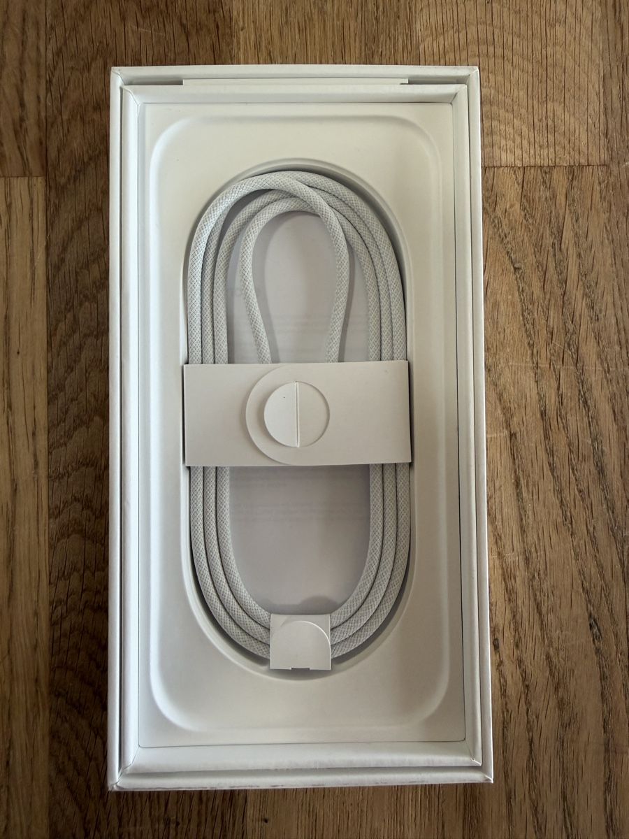 Apple Handys / Smartphones: iPhone 16 Pro 128 GB – Gebraucht aus Zürich von Jtlb 3