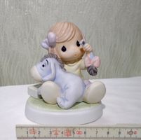 Biscuit Porzellan Mädchen mit Winnie Pooh Esel
