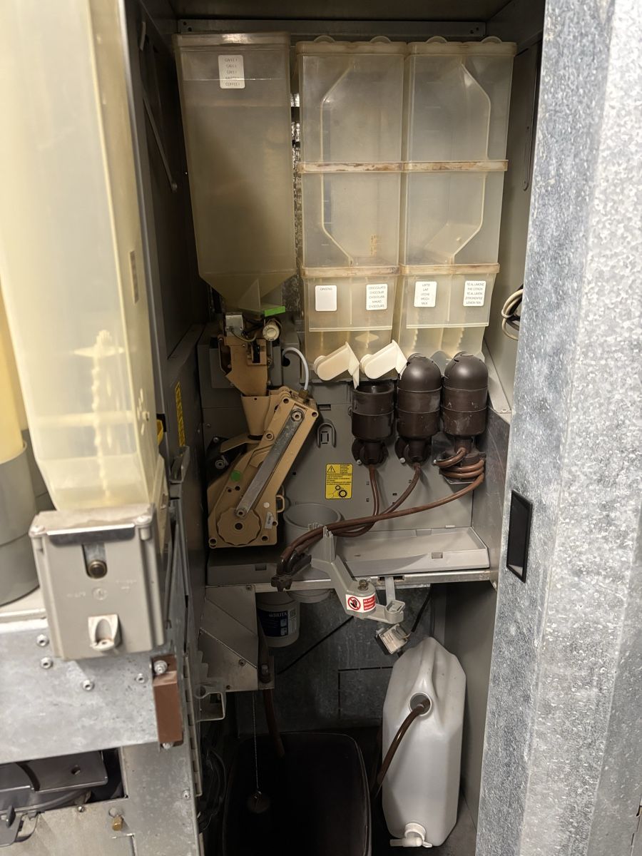 Selecta Altro per Gastronomia & Hotel: Kaffeeautomat Selecta Necta – Usato da Bûlach venduto da rju_877h 1