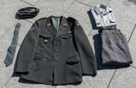 Original Schweizer Armee Offiziersuniform