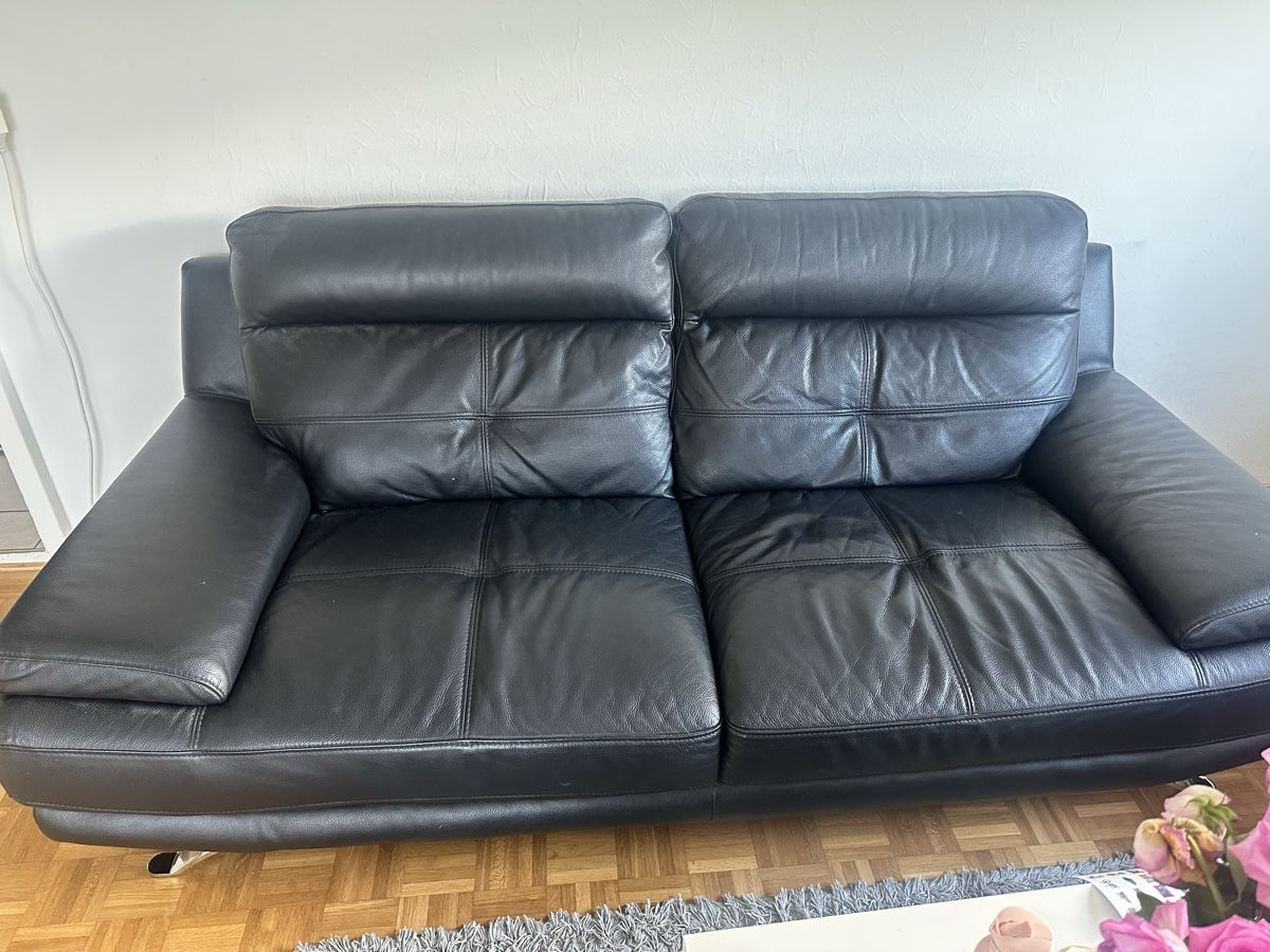 Conforama Divani: Ledersofa Schwarz 3er & 2er – Usato da Maur venduto da levacica 3