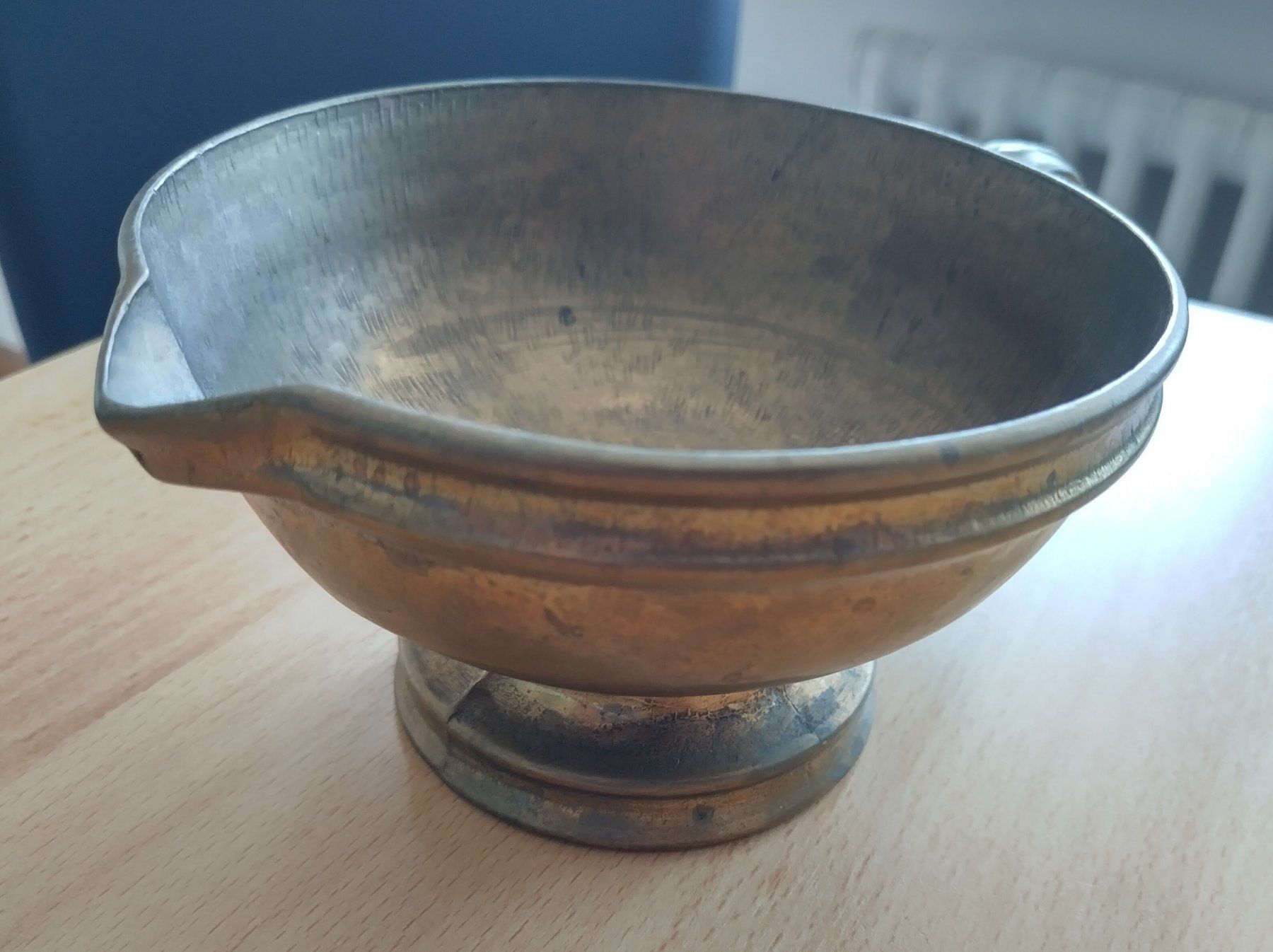 Ciotole: Antike Sauciere / Giess-Schale aus Messing – Usato da Jona venduto da Argus36 4