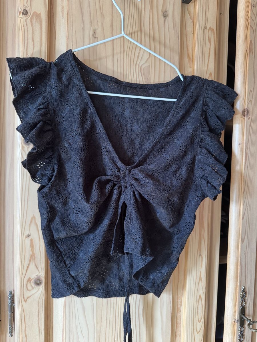Camicette: Schwarze Sommerbluse mit Rüschen - Grösse S – Usato da Hergiswil NW venduto da kaufe_bei_kaufmann 1