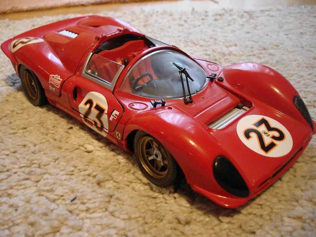 Modellini d'auto: FERRARI 330 P4 1:18 VON JOUEF EVOLUTION – Usato da Niederweningen venduto da tsnuk333