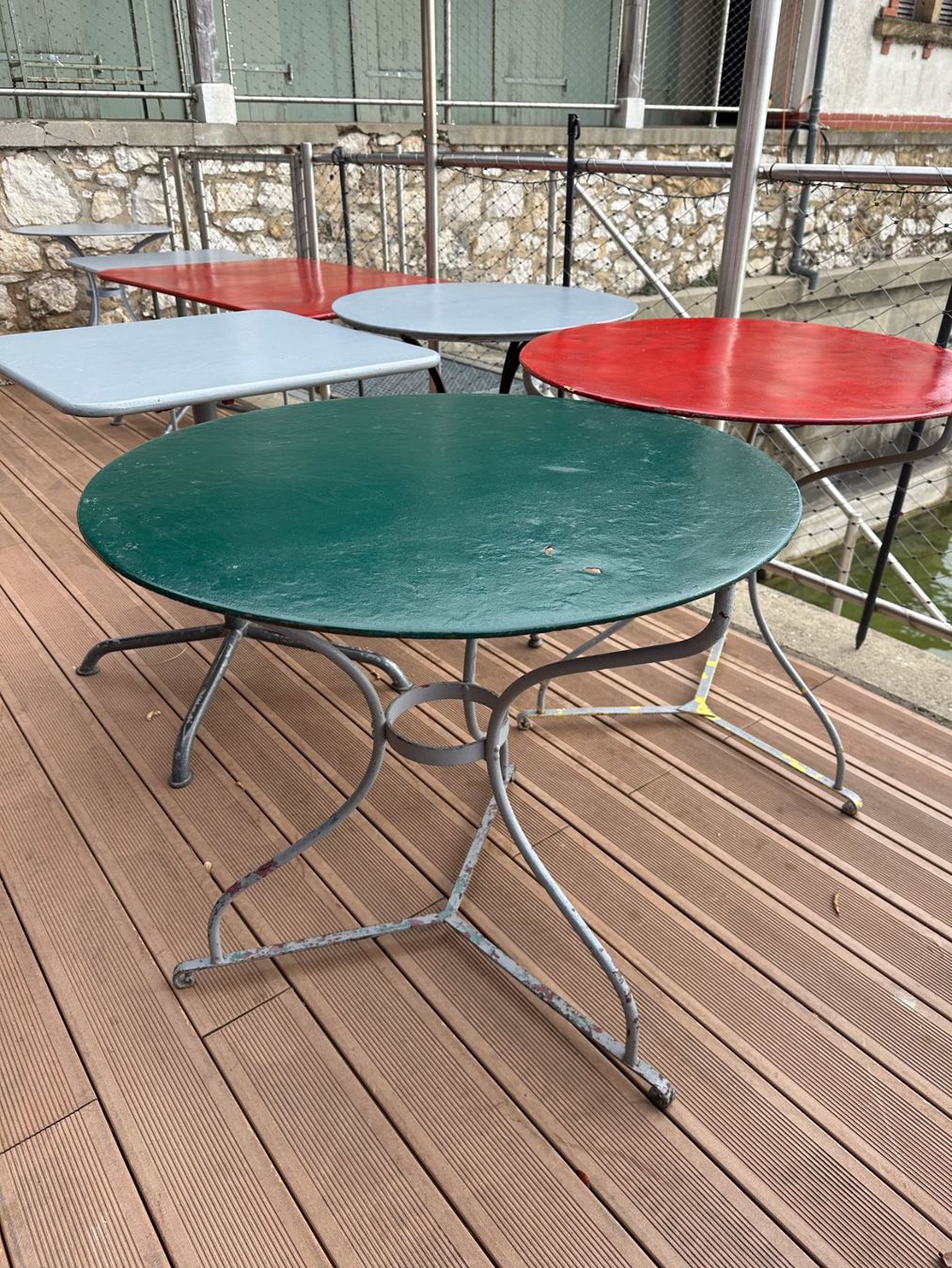 Tische: Table de terrasse - style bistrot - certaines Bigla – Gebraucht aus Neuchâtel von inf_xq6m 6