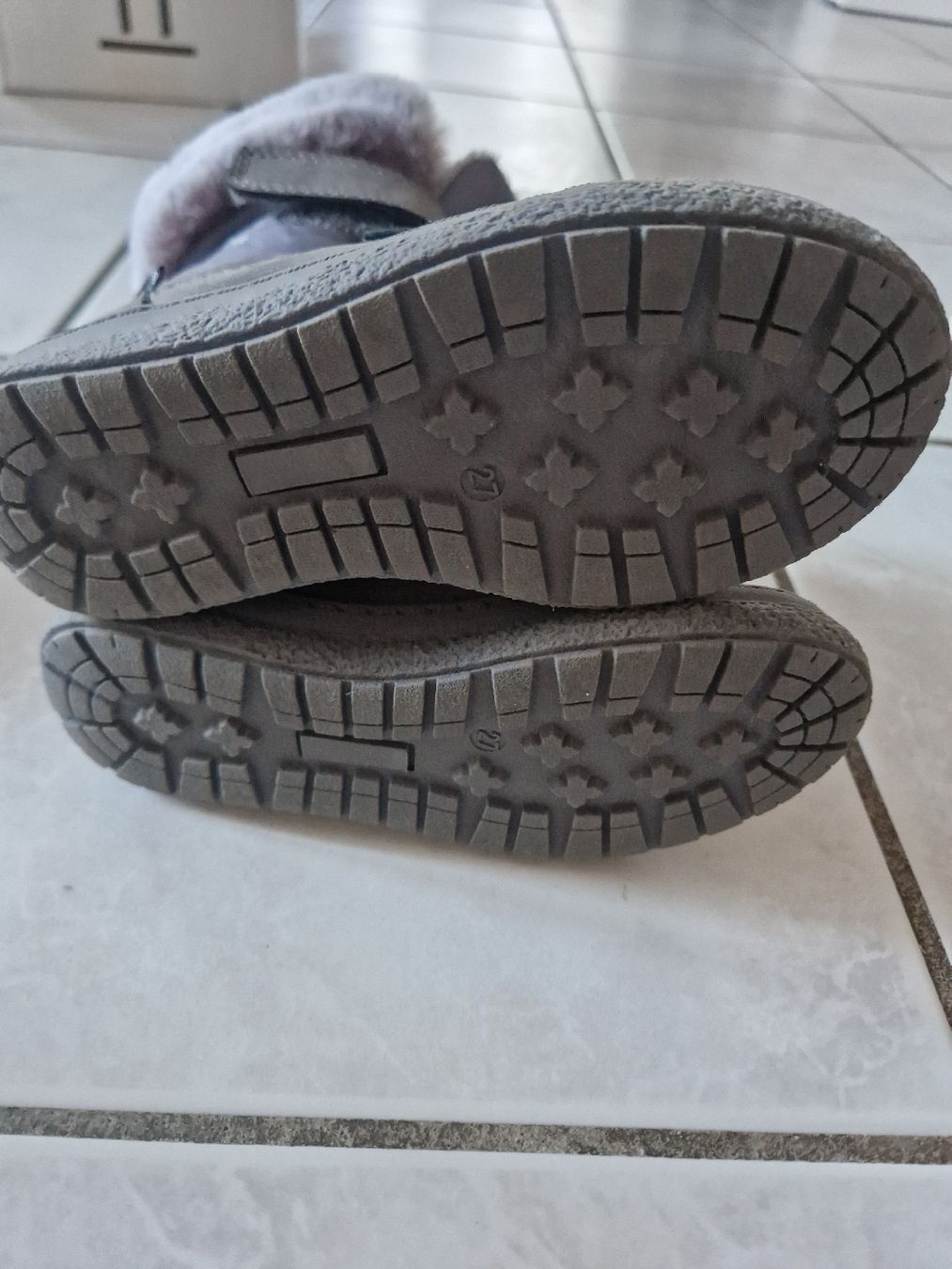 Scarpe per ragazzi: Winterstiefel NEU Grösse 27 – Nuovo (secondo la descrizione) da Aarburg venduto da augenschmaus8 1