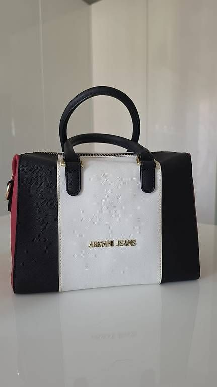 Borse da donna: Handtasche von Armani Jeans – Usato da Wängi venduto da bm8677 4