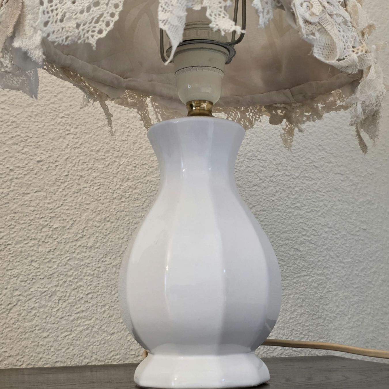 Lampen: Nachttischlampe Shabby Chic Spitzen Stoff – Gebraucht aus Rheinsulz von Dred 4