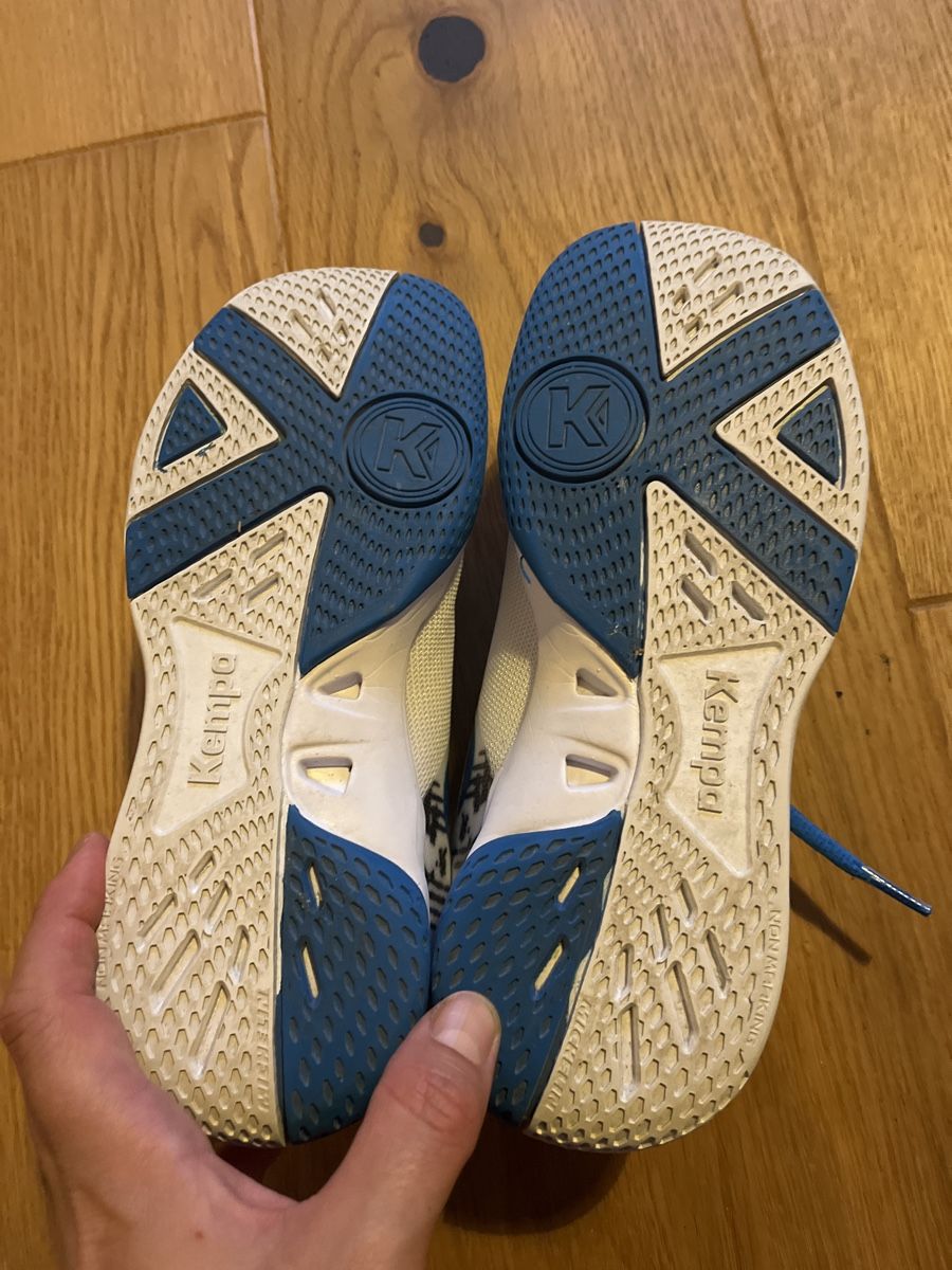Scarpe per ragazzi: Hallenschuhe Kempa 34 – Usato da Balmberg venduto da Berglihof 3