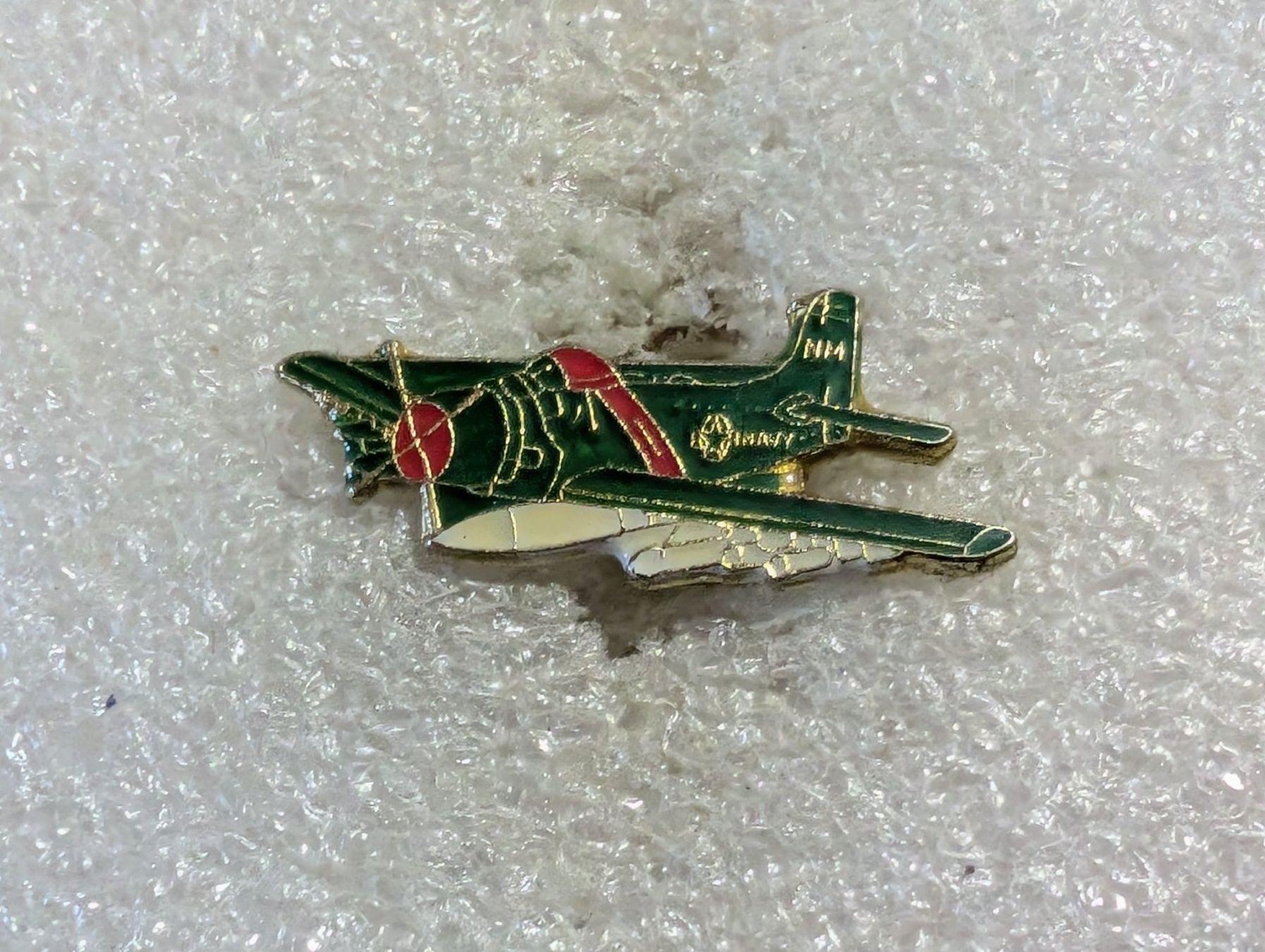 Placchette & Badge: Ansteckpin 135: Flugzeug – Usato da Oppligen venduto da Pin-Fall-Shop