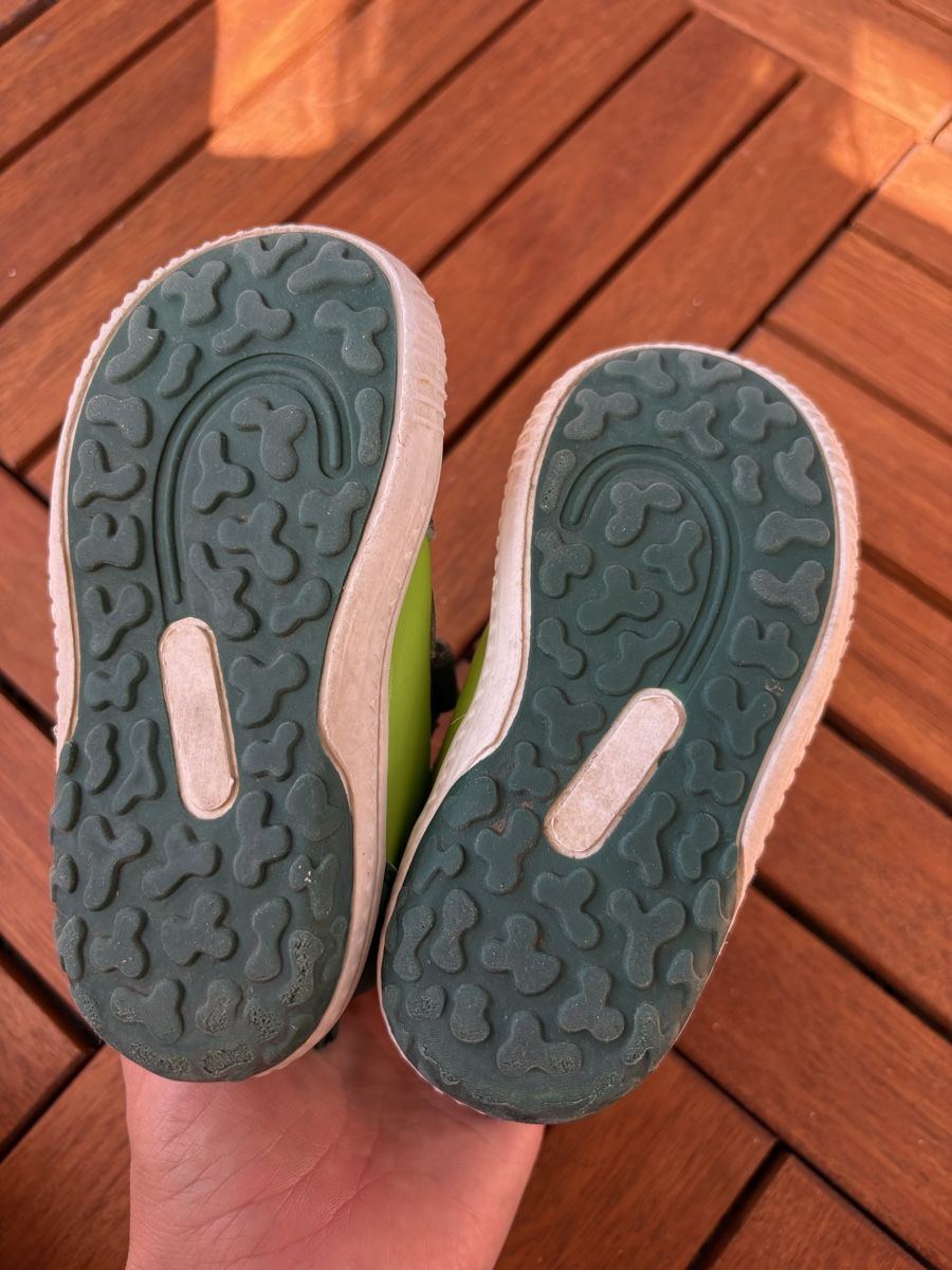 Scarpe per ragazzi: Schuhe Barbapapa Gr. 22 – Usato da Oberhofen am Thunersee venduto da ver_n9w9 3