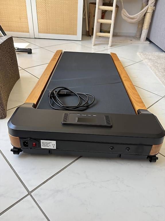 Hometrainer: Walking Pad Laufband aus Eichenholz  TWHEELS – Gebraucht aus Hittnau von tam_sx6j 1