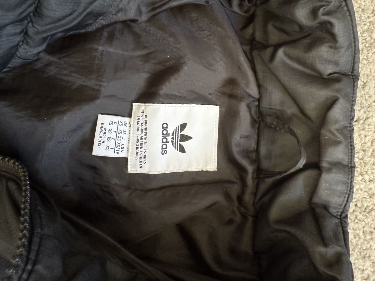 Giacche: ADIDAS PUFFERJACKE – Usato da Biberist venduto da Eliasm_18 3