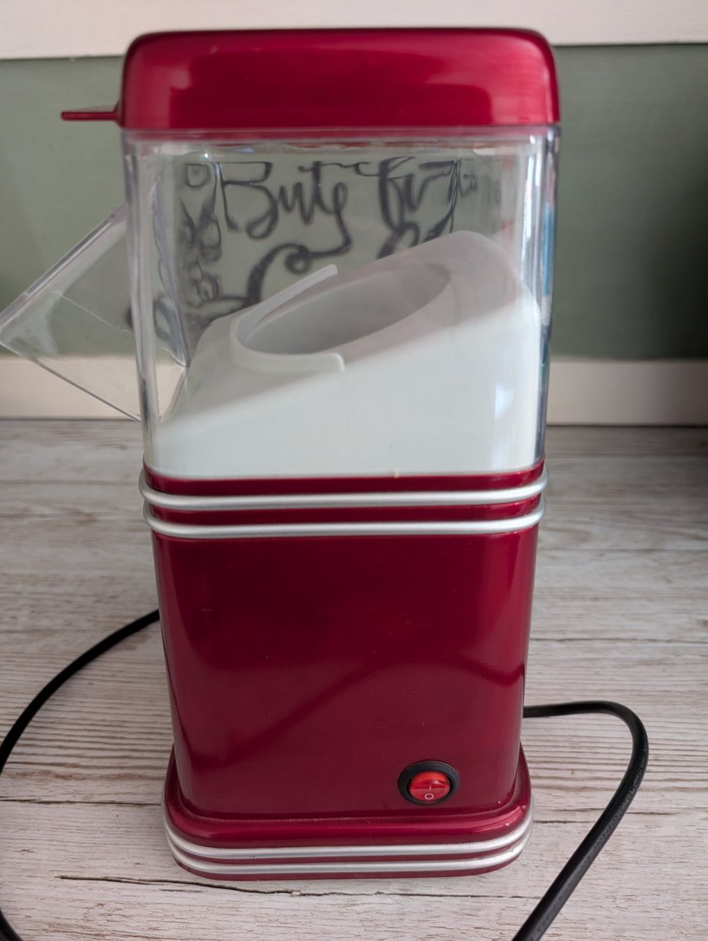 Elettrodomestici da cucina: Retro Popcornmaschine rot/weiss – Usato da Bremgarten (AG) venduto da bel_z8xf 1