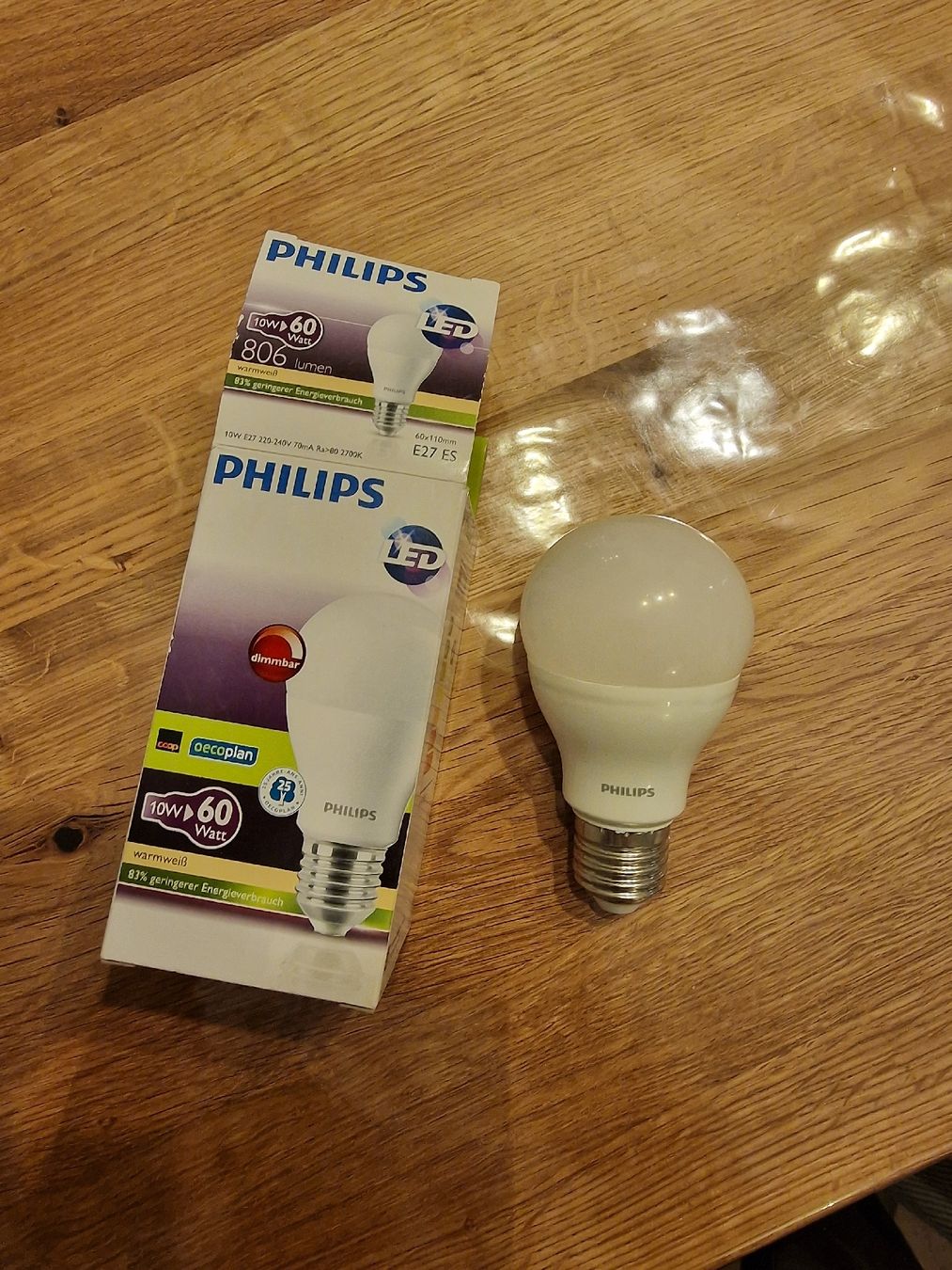 Philips Lampade: Ampoule LED Philips 10W (E27) - Éclairage dimable – Usato da Chapelle (Broye) venduto da Ryzix