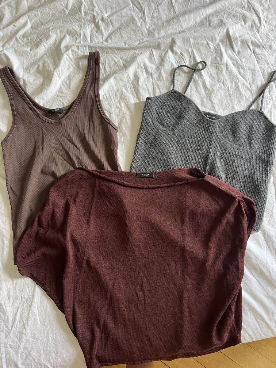 Massimo Dutti Lotti di vestiti: 3 tops Massimo Dutti – Nuovo (secondo la descrizione) da Genève venduto da MinimalistDressing