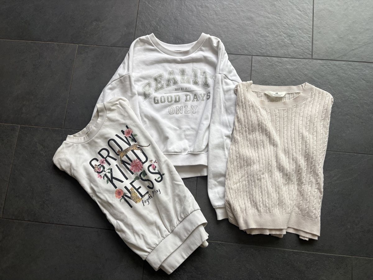 Pulls et sweat-shirts: Mädchenpulli 146cm – D'occasion à Bergdietikon par Marineh2004